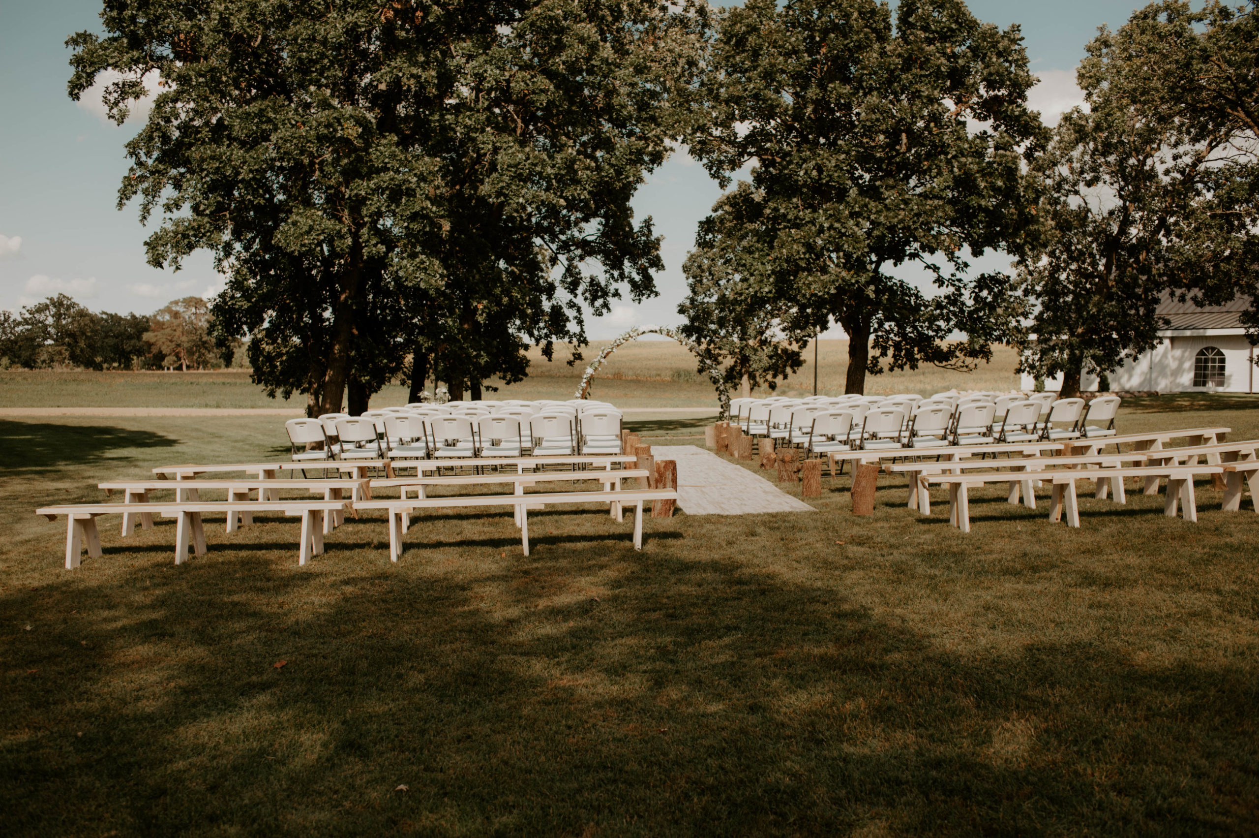 twisted oaks ceremony