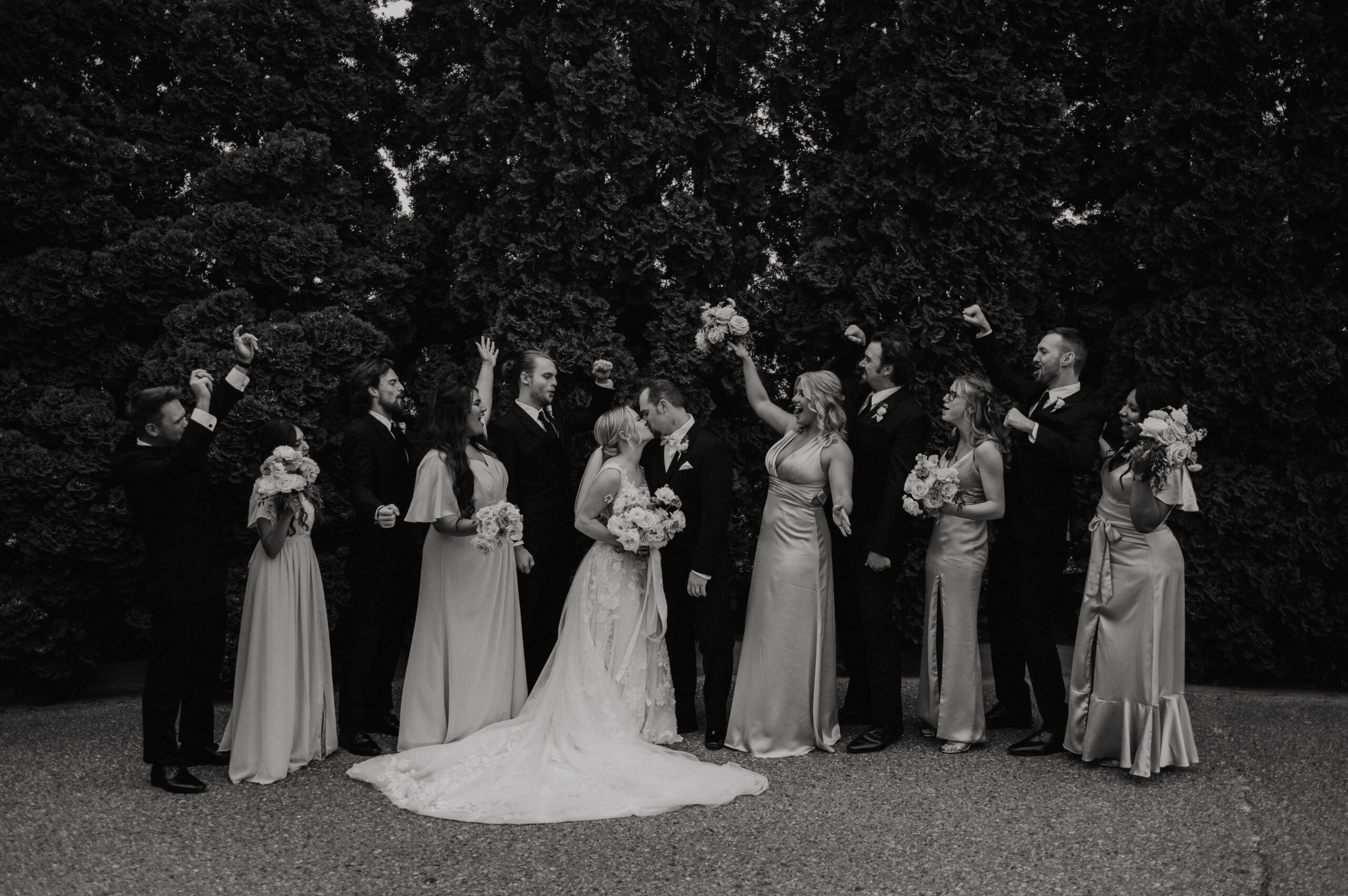 black and white wedding party pictures