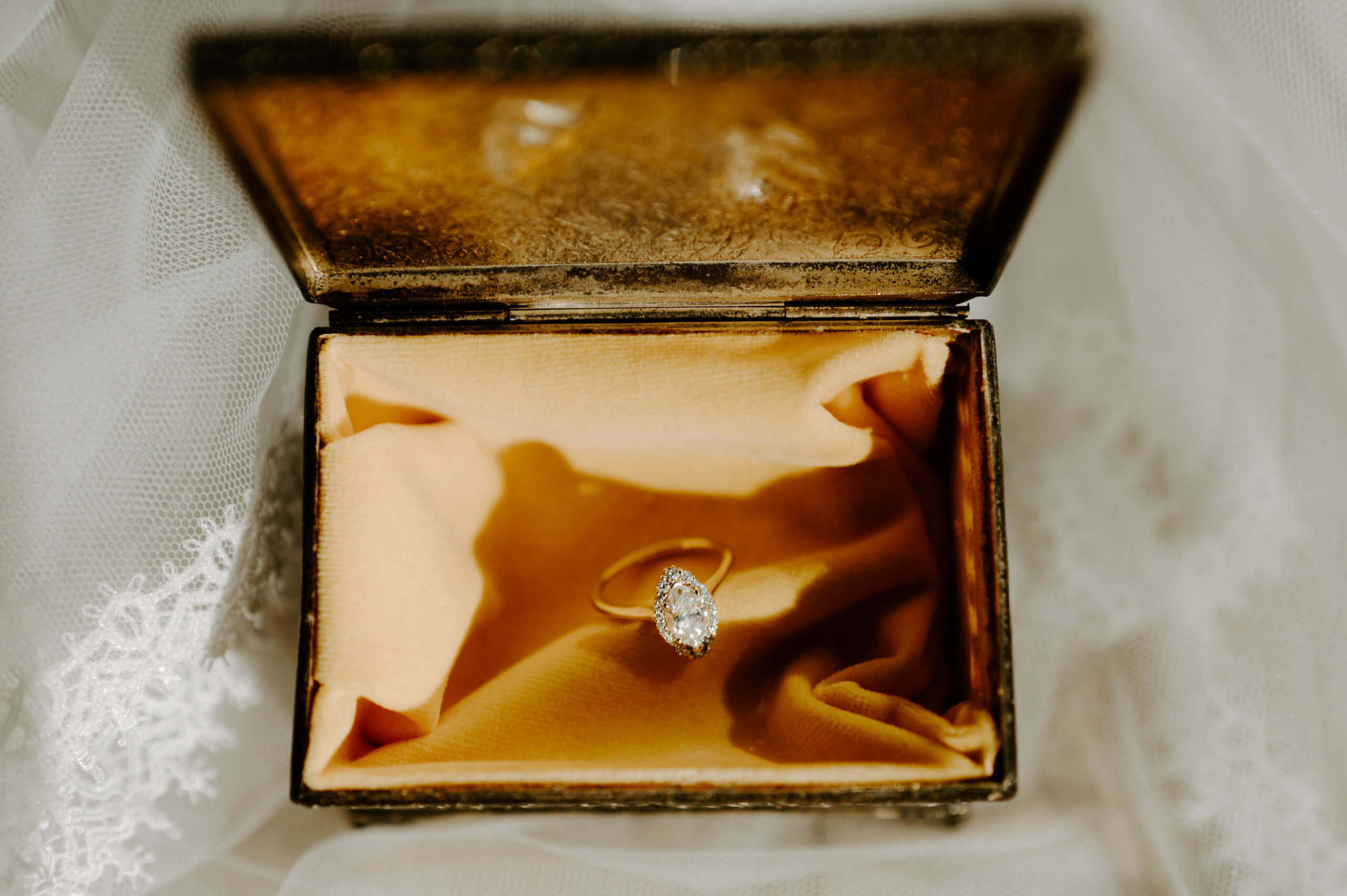 natalie tyler photography wedding ring photography