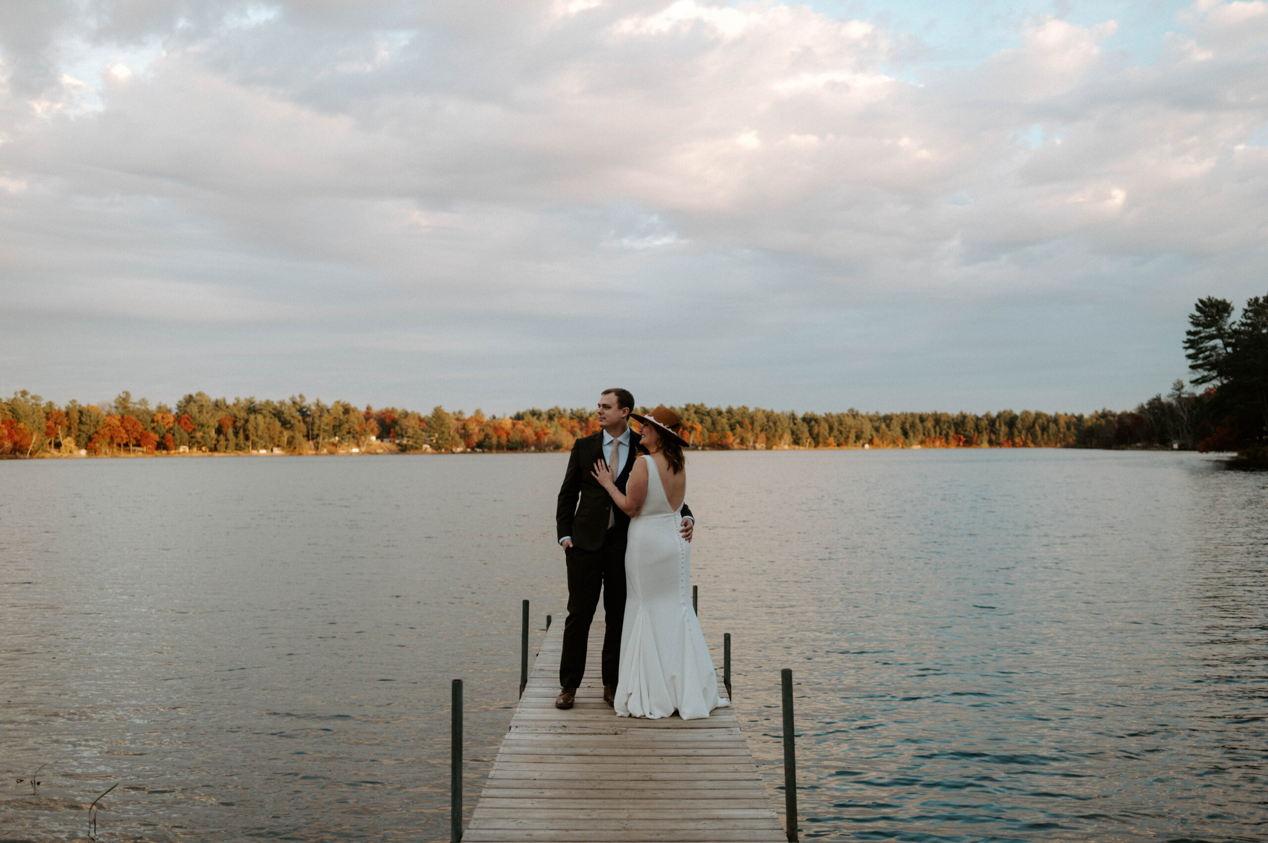 bride and groom wedding photography portraits on Minnesota lake venue